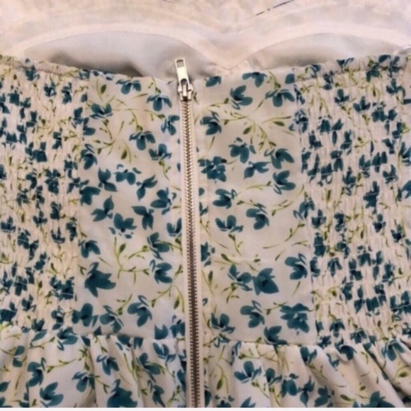 🪡RIELEY🪡FLORAL BUSTIER SILK ROMPER🪡 - Picture 7 of 9